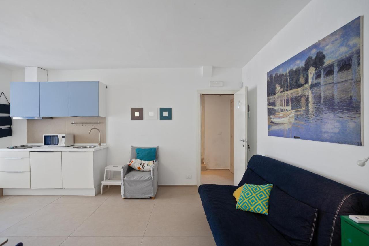Casalmare Apartments One Step From The Sea Mola di Bari Ngoại thất bức ảnh