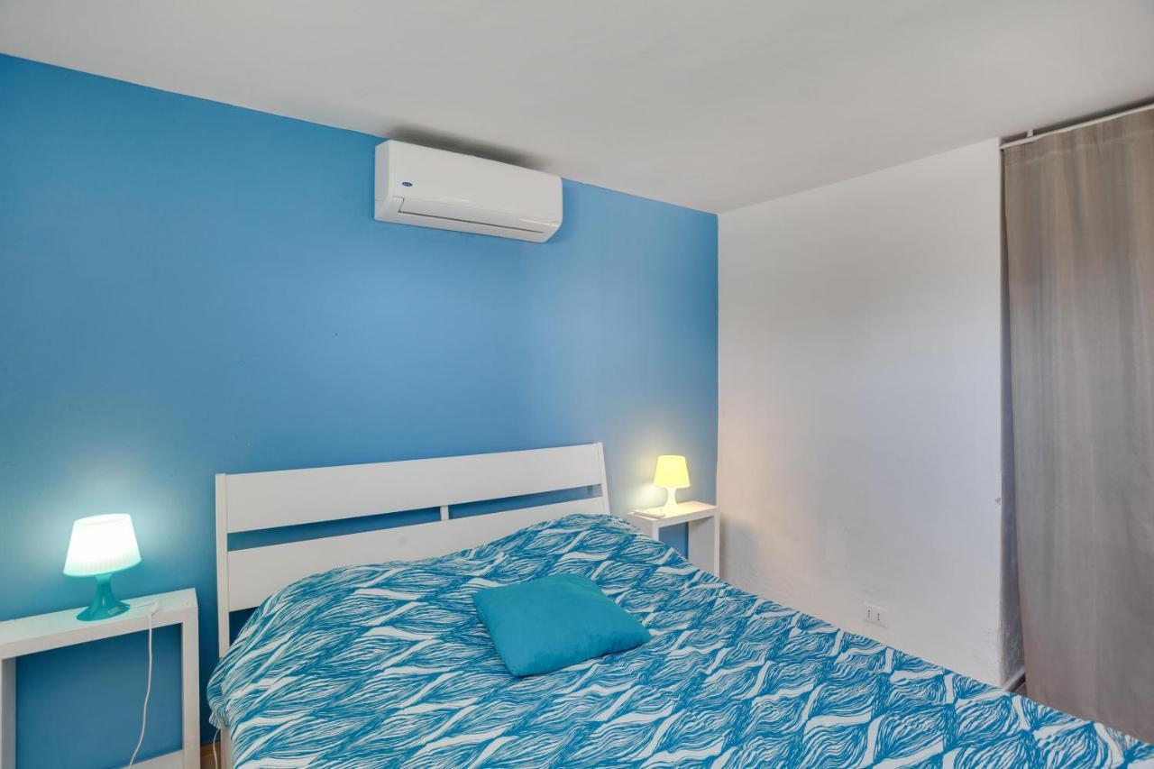 Casalmare Apartments One Step From The Sea Mola di Bari Ngoại thất bức ảnh