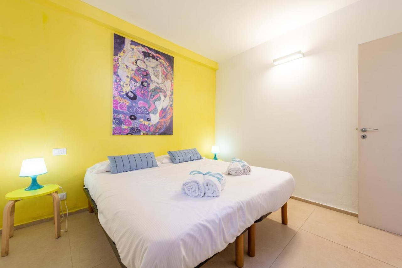 Casalmare Apartments One Step From The Sea Mola di Bari Ngoại thất bức ảnh