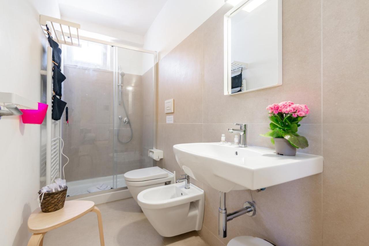 Casalmare Apartments One Step From The Sea Mola di Bari Ngoại thất bức ảnh